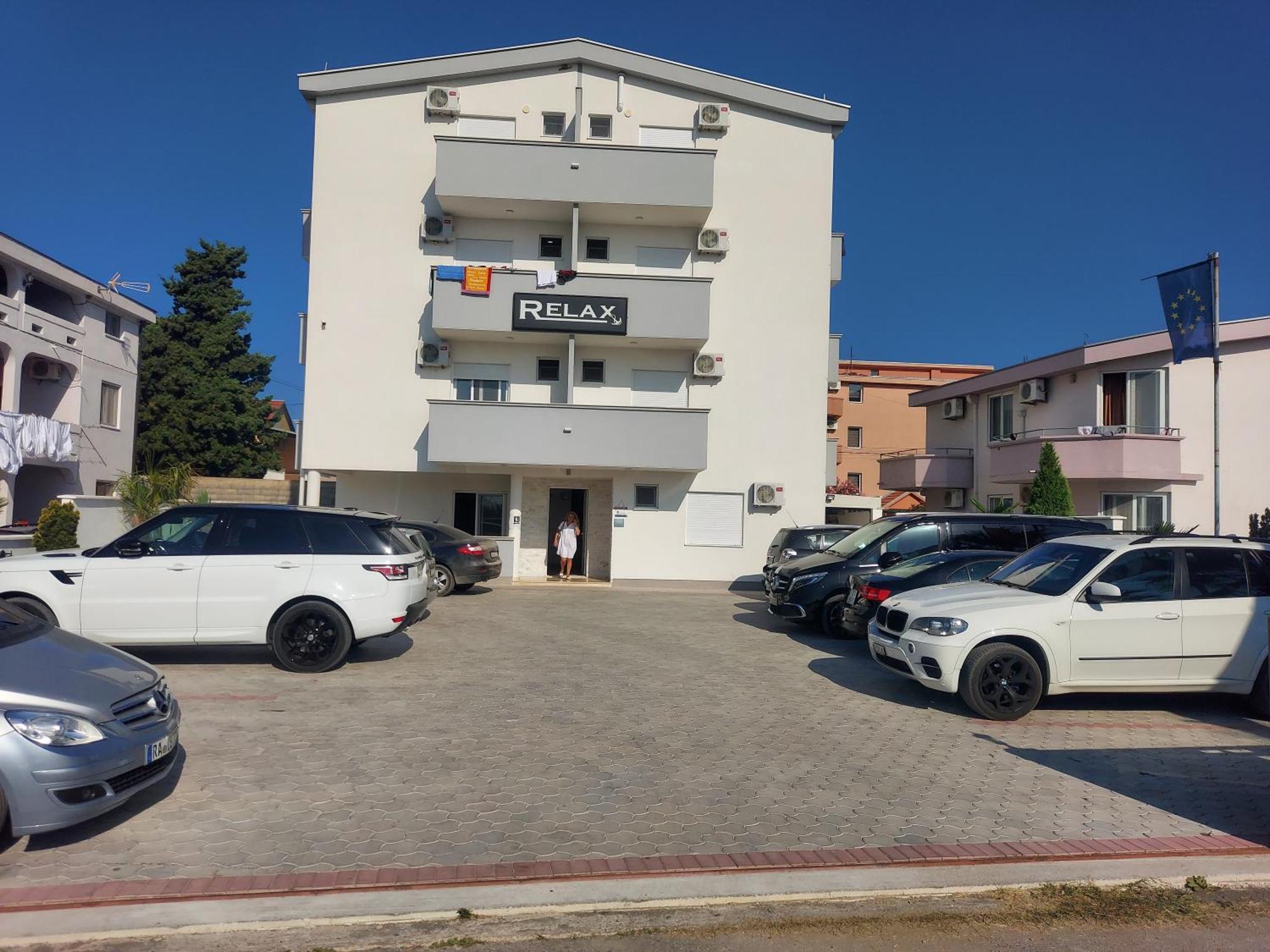 Ulcin Relax Apartments & Rooms Улцинь Екстер'єр фото