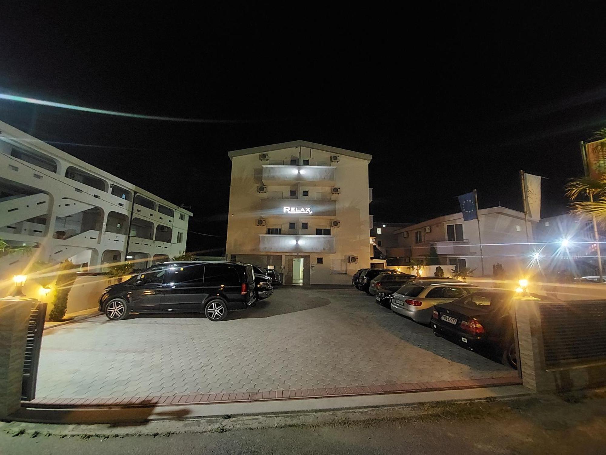 Ulcin Relax Apartments & Rooms Улцинь Екстер'єр фото