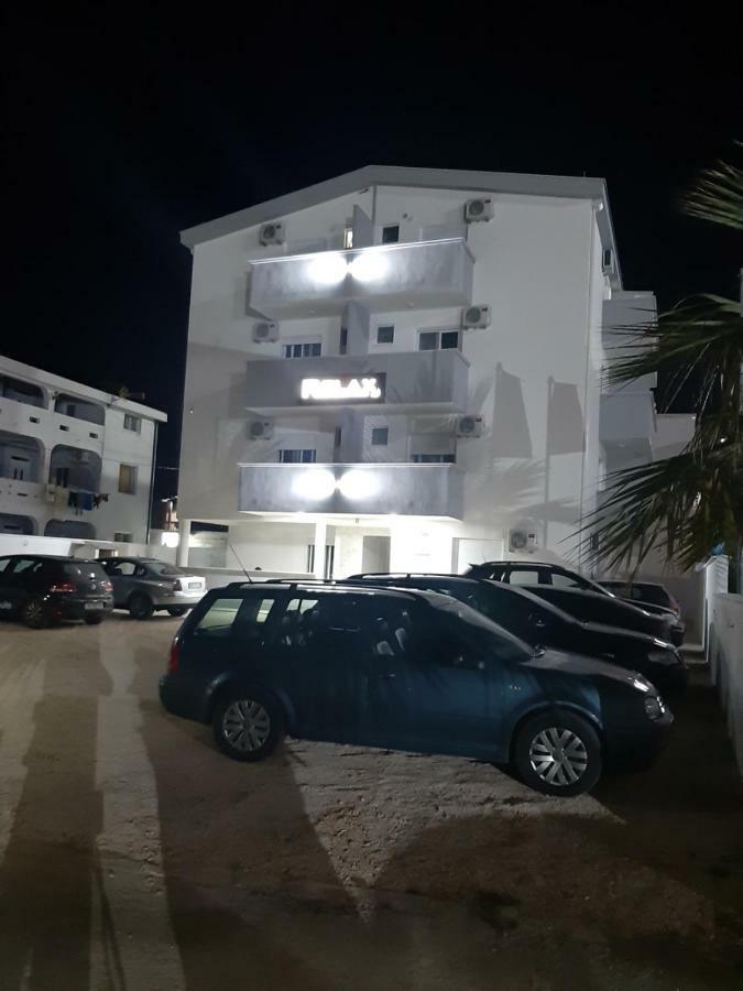 Ulcin Relax Apartments & Rooms Улцинь Екстер'єр фото